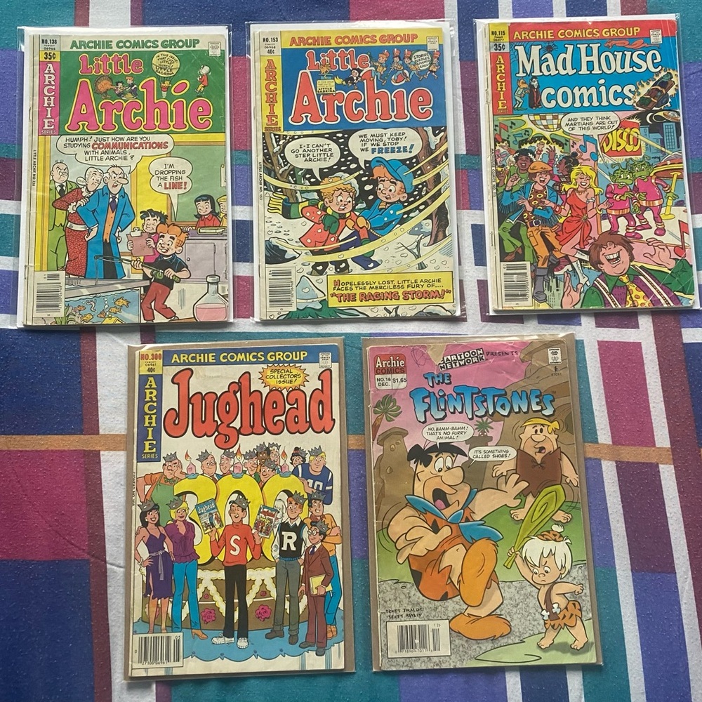 Lot Of 5 Comics 1970s-1990s Archie, Flintstones, Mad Comics